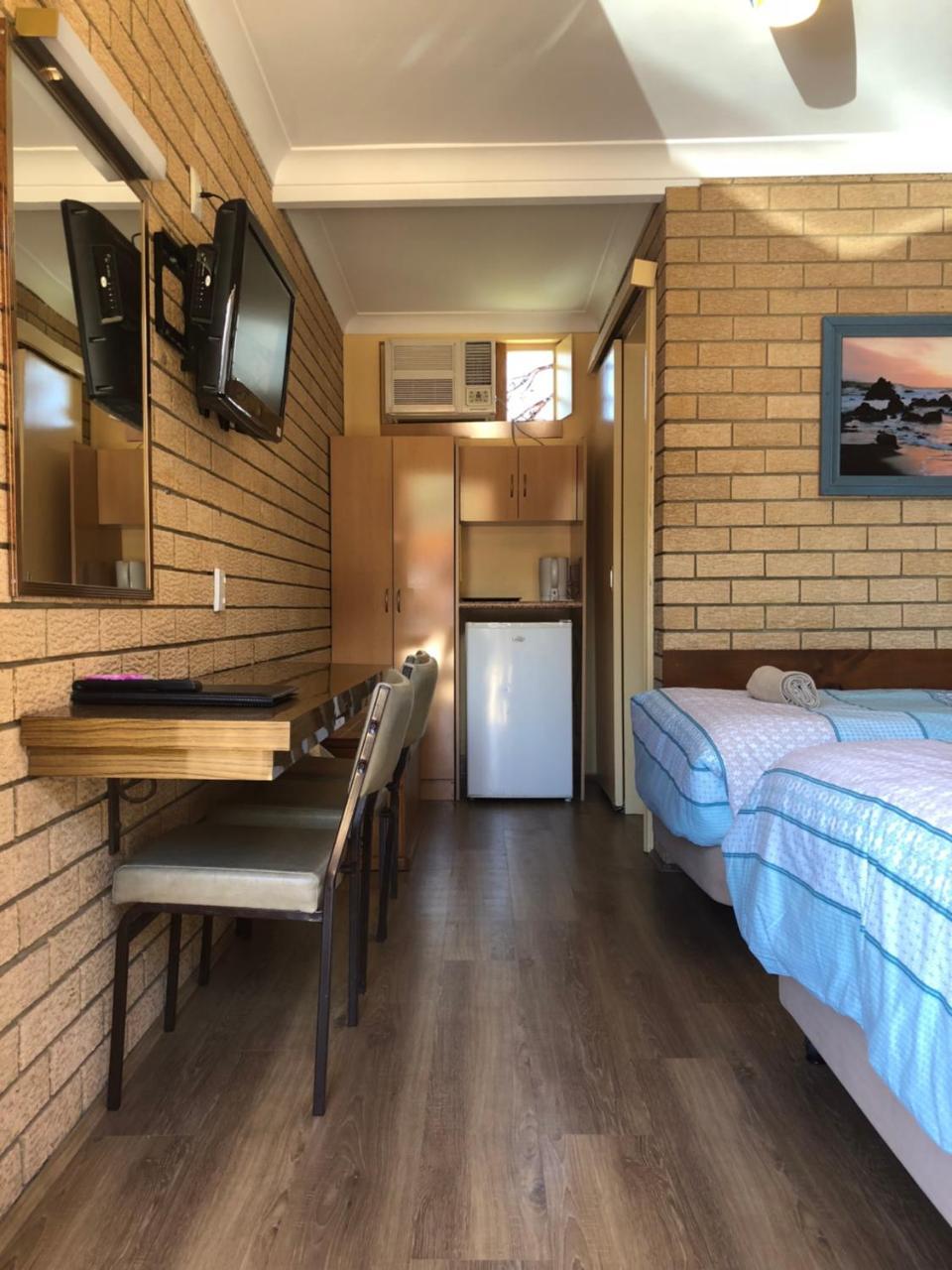 المدخل Lake Front Motel المظهر الخارجي الصورة