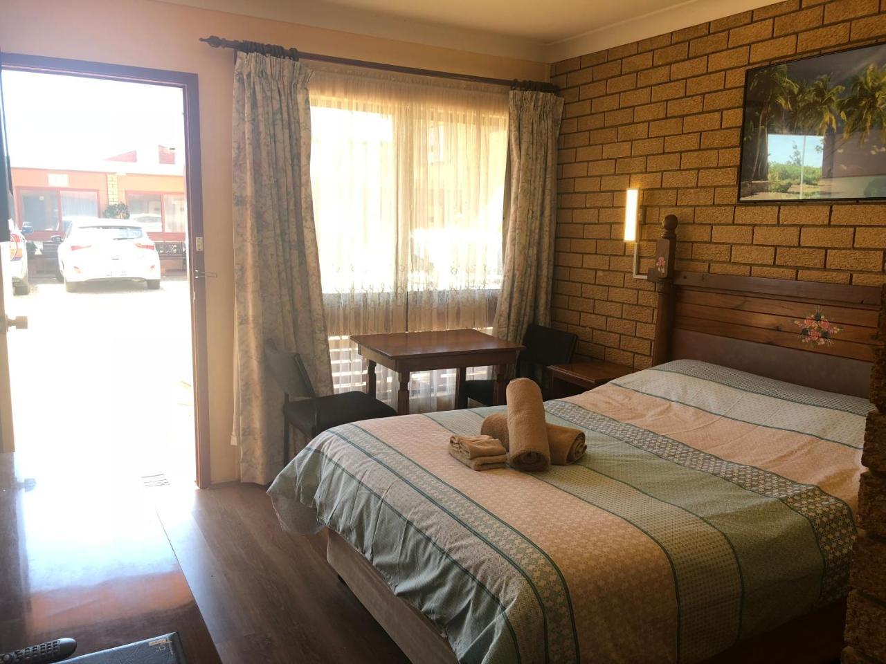 المدخل Lake Front Motel المظهر الخارجي الصورة